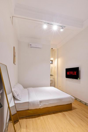 Quite Room In Old Quarter with Netflix and Free Washer - Dryer 301